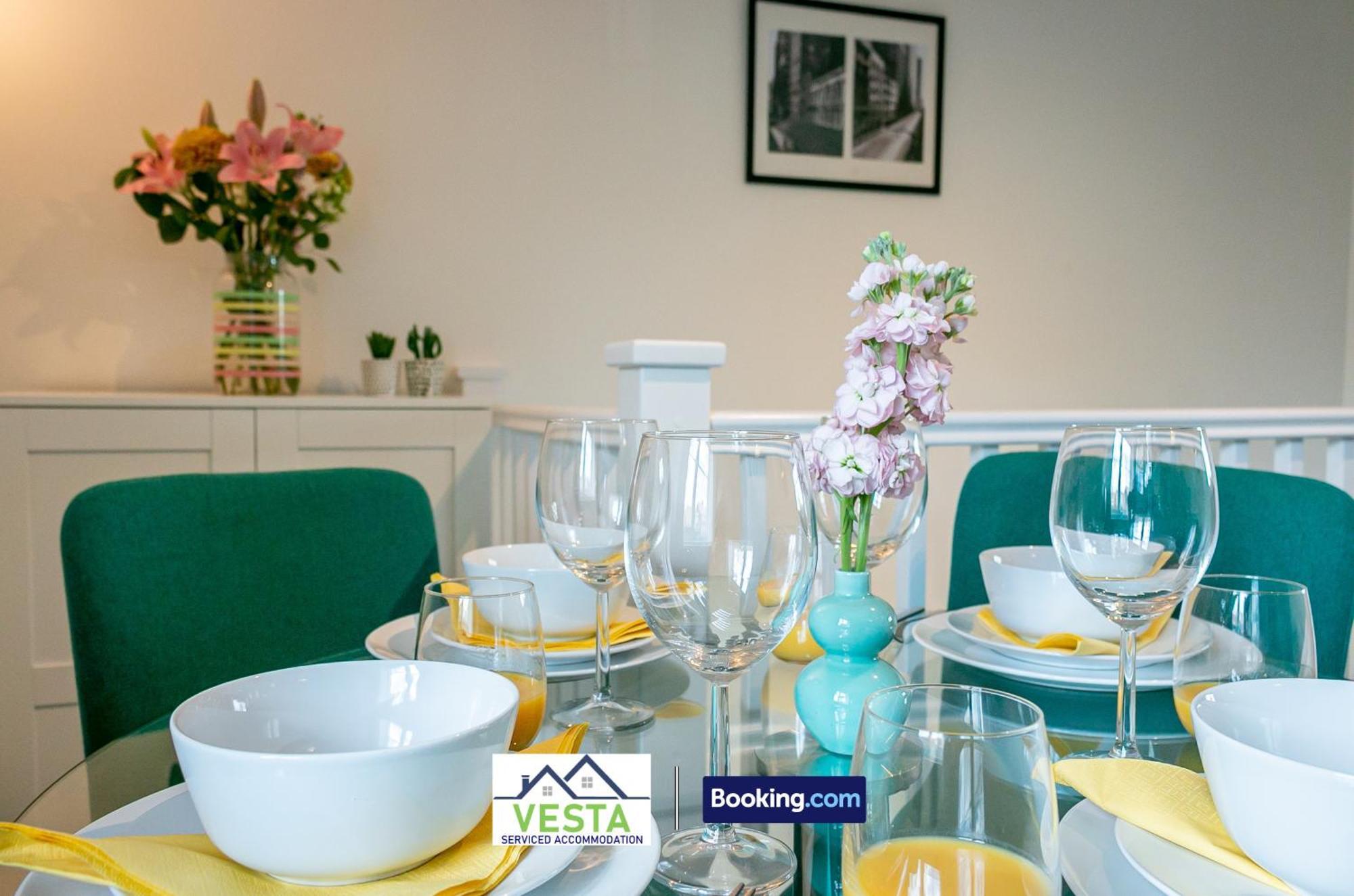 Three Bedroom Apartment By Vesta Serviced Accommodation & Short Lets Hatfield With Free Parking Kültér fotó
